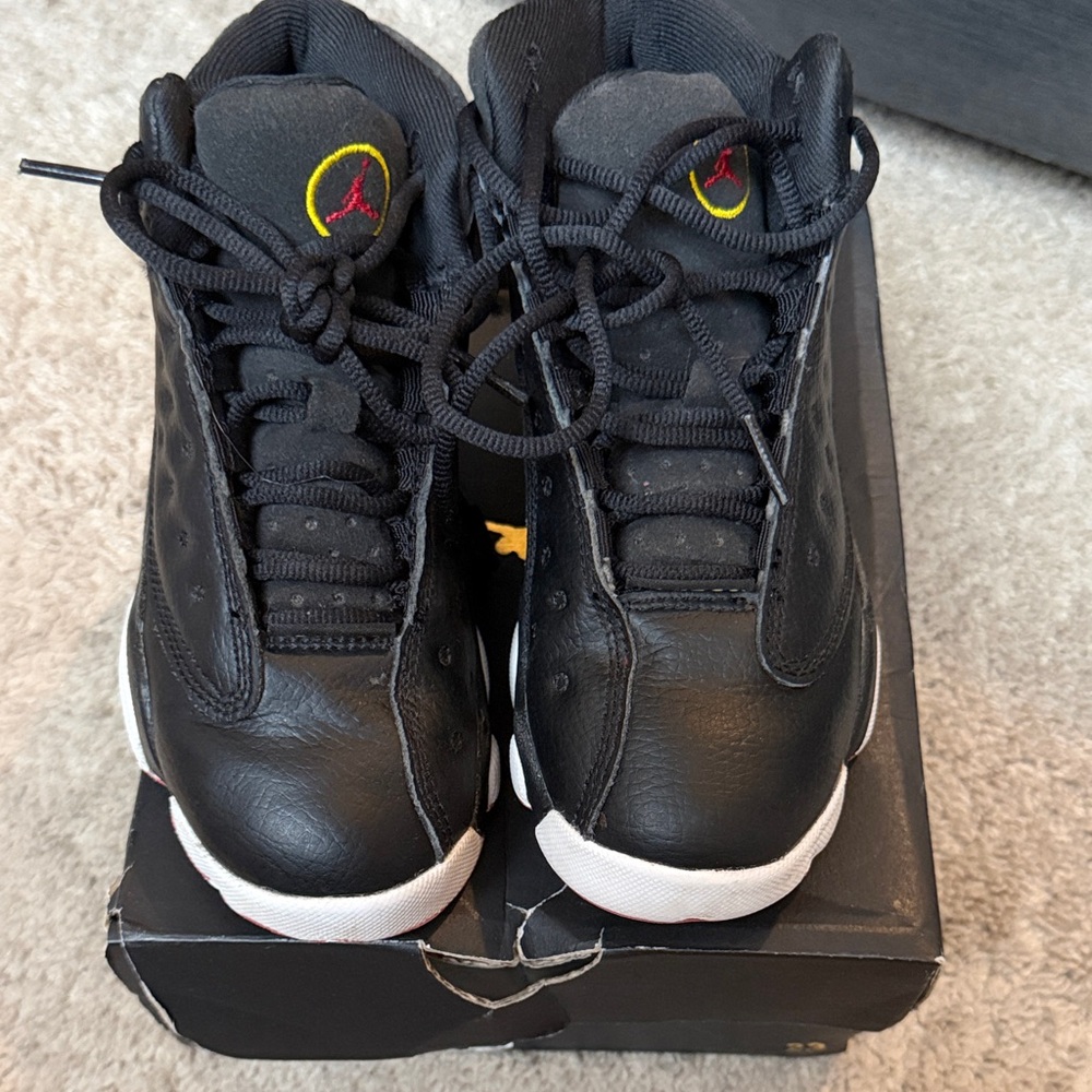 Jordan Kids Sneakers - Black and Gold